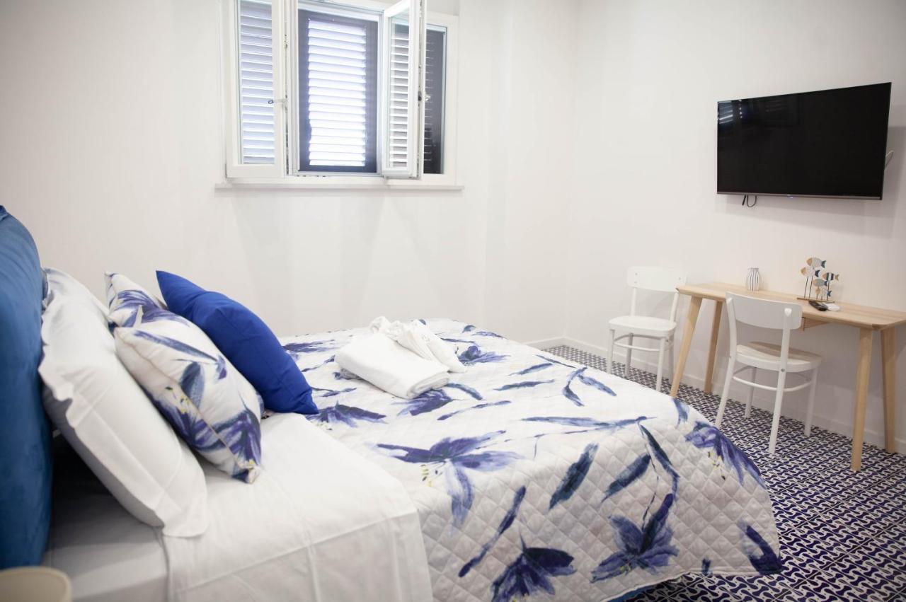 White Blu House - Massa Lubrense Sorrento Leilighet Eksteriør bilde